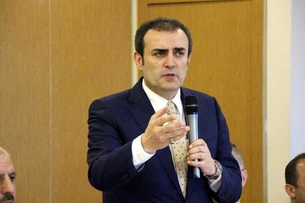 Ünal: ...Tayyip Erdoğan'ı ver, iktidarı al' der!