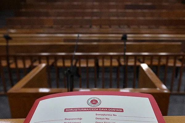 Üniversite arazisinde 'Paralel kumpas' iddiası