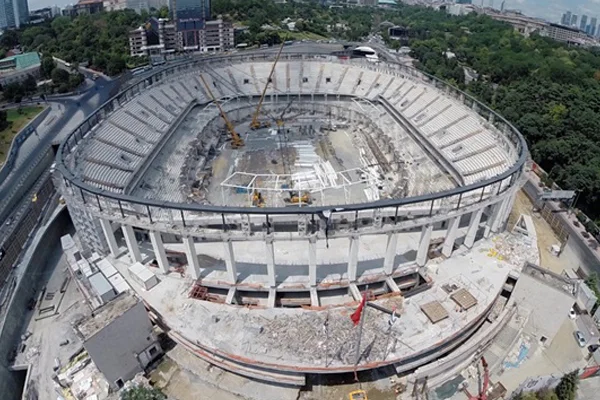 Vodafone Arena'da inşaat durduruldu
