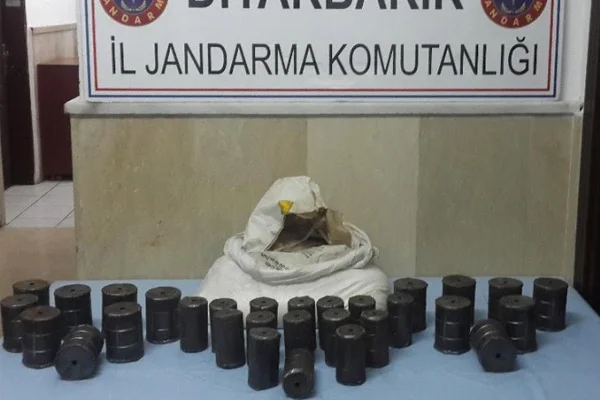 Yol kontrolünde cephanelik yakalandı