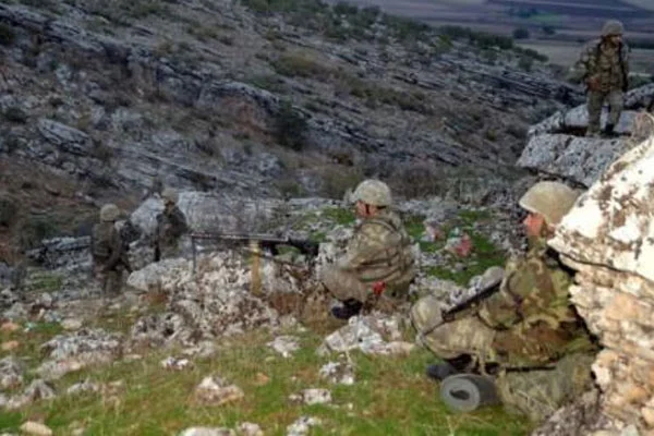 250 PKK'lı çember içine alındı