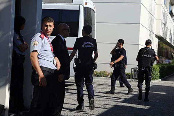 7 Koza yöneticisi gözaltında