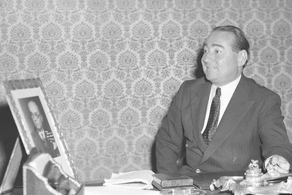 Adnan Menderes kimdir ve niçin asıldı?