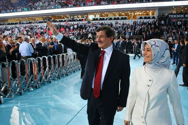 AK Partililer Arena'yı doldurdu