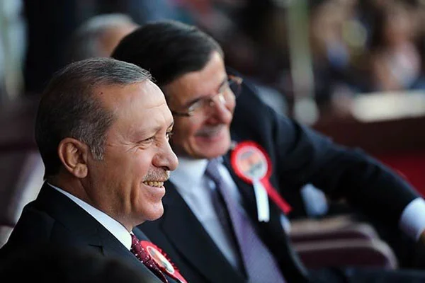 Cumhurbaşkanı Erdoğan'dan Davutoğlu'na tebrik