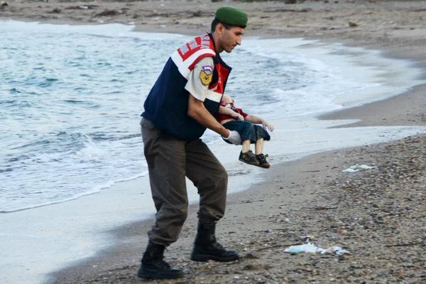Dedesi: Gitmeyin dedim, beni dinlemediler