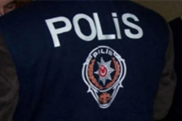 Diyarbakır'da polise saldırı