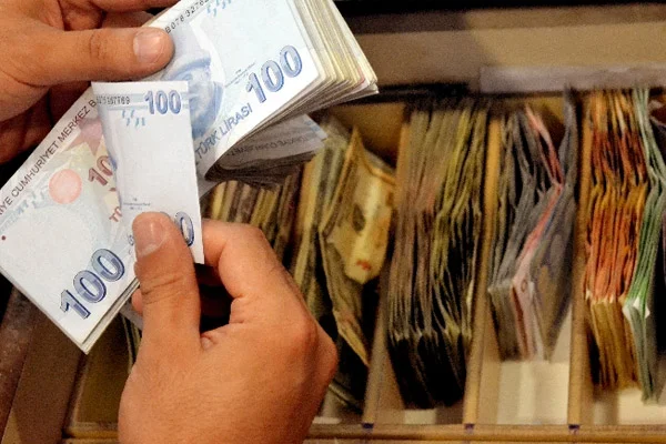 Emekliler maaşlarını hangi gün alabilecek ?
