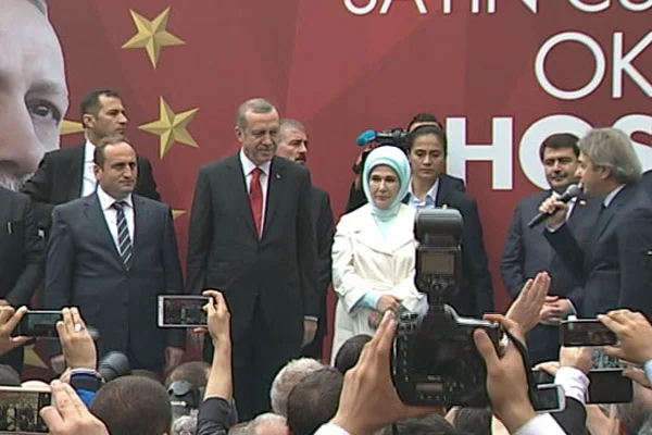 Erdoğan mezun olduğu ilkokulda