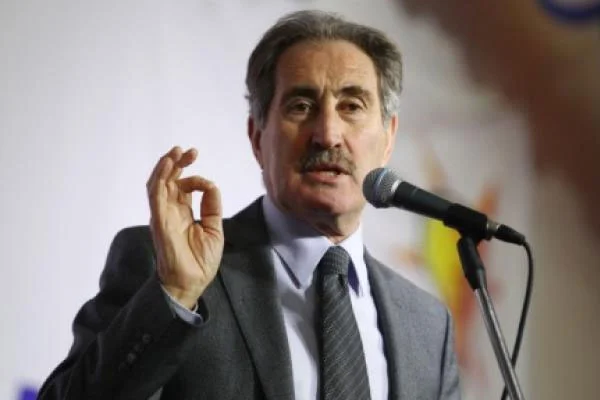 Ertuğrul Günay'dan AK Parti'ye sert çıkış