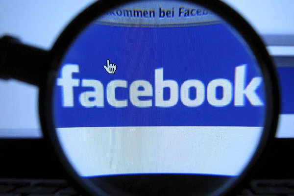 Facebook çöktü!