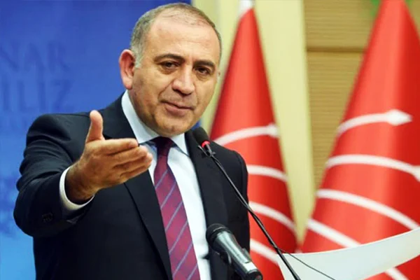 Gürsel Tekin YSK'ya yüklendi