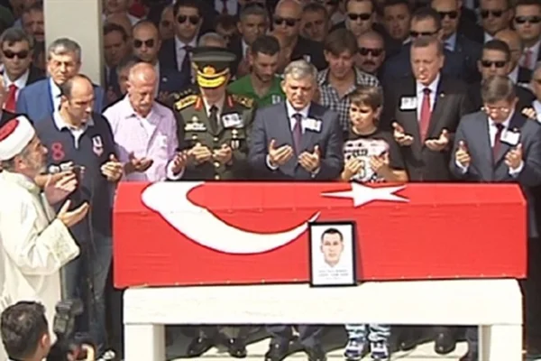 Iğdır şehitlerine son görev