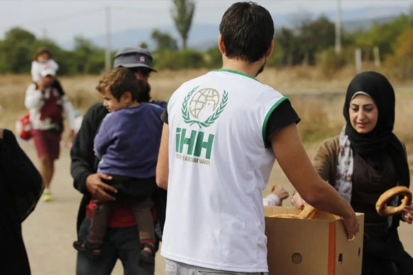 İHH'dan Makedonya'da mültecilere yardım eli