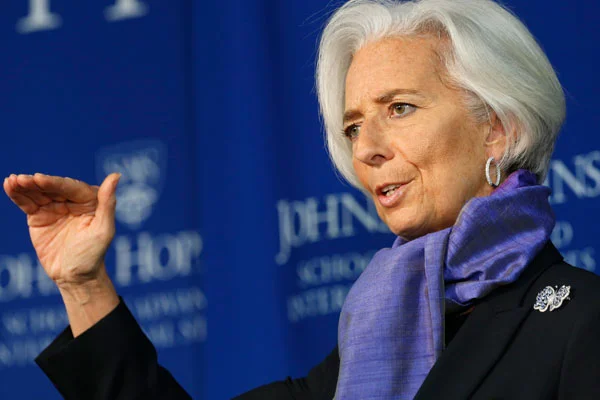IMF Başkanı Lagarde'den 'yavaşlama' uyarısı