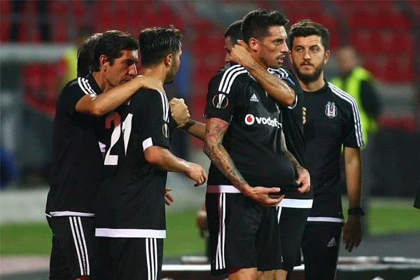 Kartal'a Ankara'da darbe