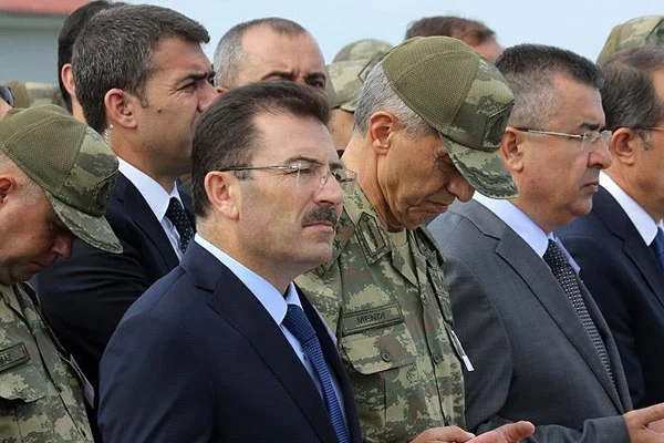 'Mübarek toprakları namerde çiğnetmeyiz'