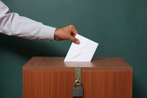 Pusulada parti sıralaması değişti