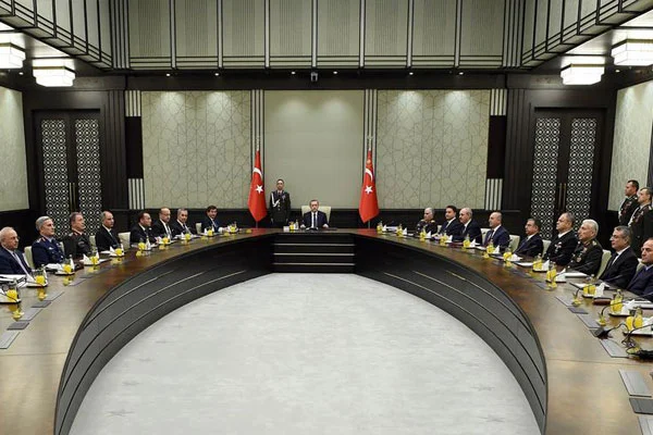 Sabah: MGK'da 'büyük süpürme operasyonu'