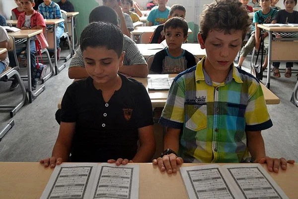 Suriyeli yetim çocuklara Kur'an kursu