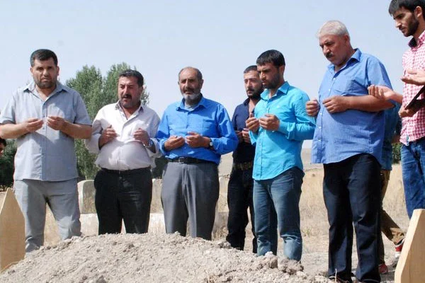 Taziyeleri bir arada kabul ediyorlar