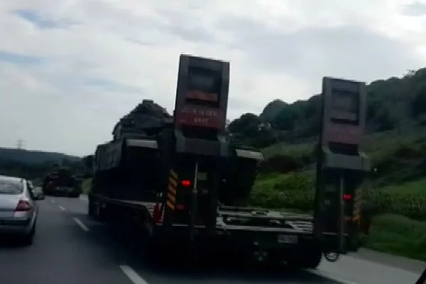 TEM'den tank sevkiyatı görüntülendi