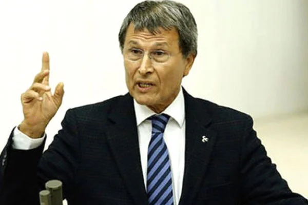 Ülkü ocaklı gönderme: 'Herkes kefen giyer'