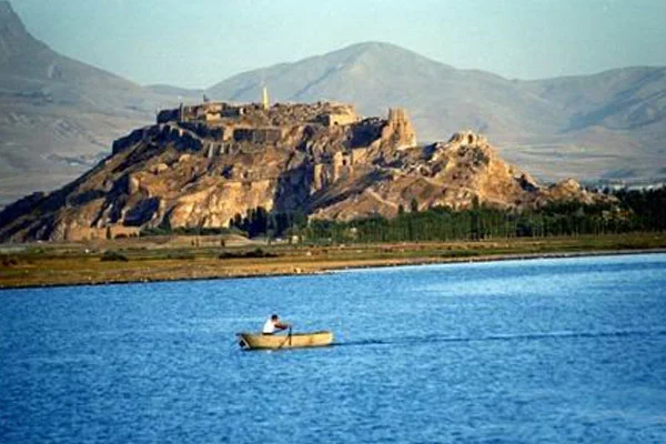 Van kalesi için UNESCO'ya başvuru