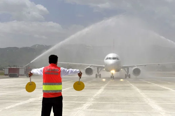 Ağustostan beri uçak inmiyor
