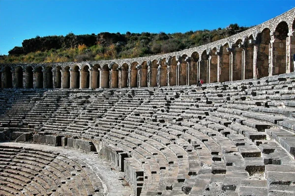 'Aspendos'ta mesele mermerin rengi değil'