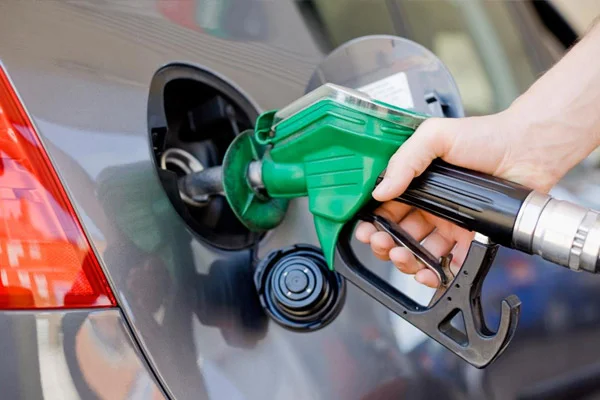 Benzine indirim
