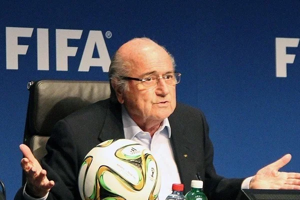 Blatter'in FIFA başkanlığı askıda