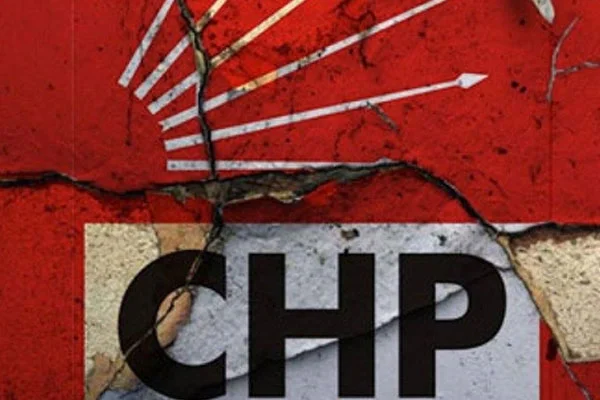 CHP İl yönetiminde toplu istifa