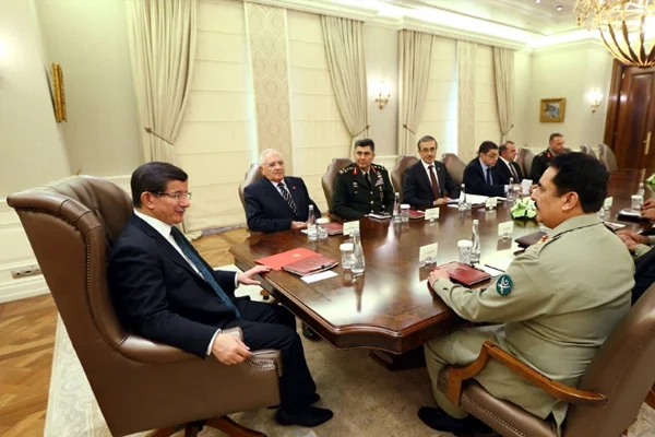 Davutoğlu Orgeneral Şerif'i kabul etti