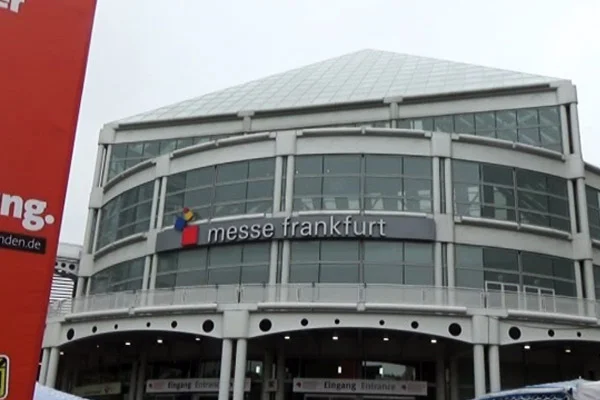 Dünyanın en büyük kitap fuarı açıldı