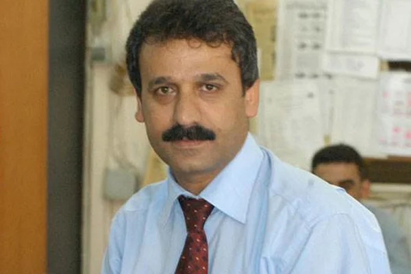 Gazeteciye otelde gözaltı