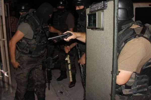 Geniş çaplı IŞİD operasyonu: 35 gözaltı