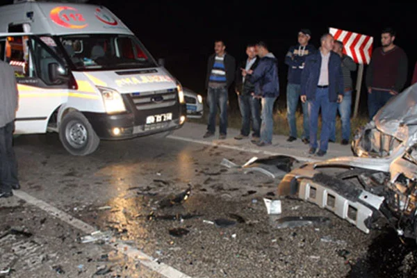 Hatalı sollama kazaya yol açtı