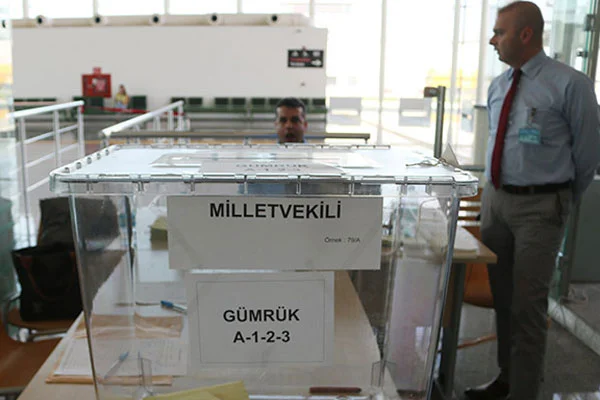 Oy kullanmak isteyenlere bilet müjdesi!