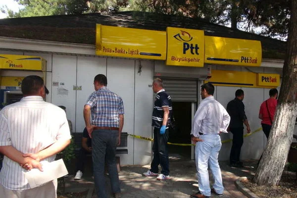 Oyuncak tabancayla PTT soygunu
