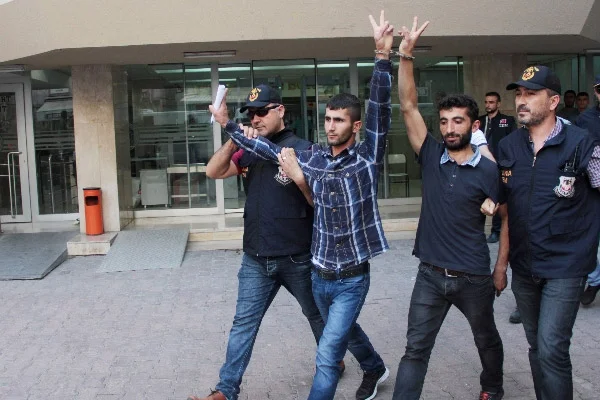 Sansasyonel eylem planı yapanlar yakalandı