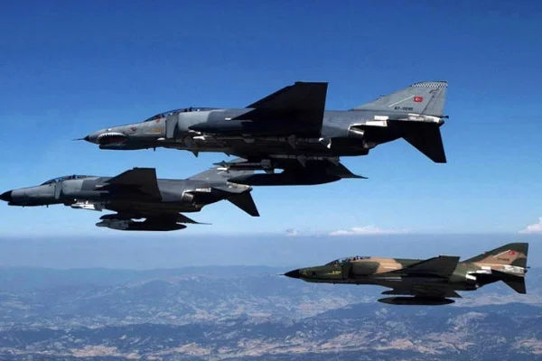 Suriye'den Türk jetlerine taciz