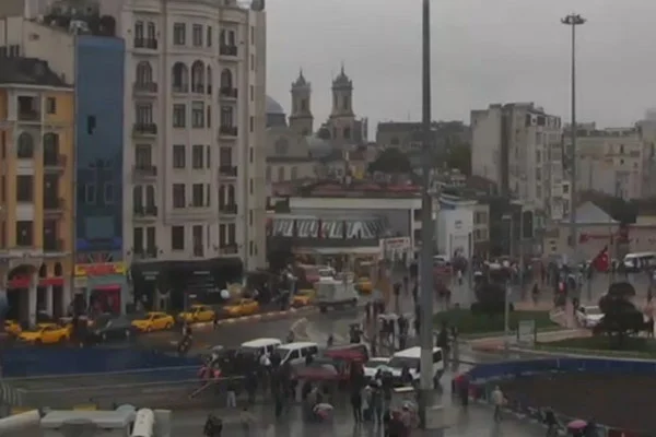 Taksim Metro İstasyonu kapatıldı