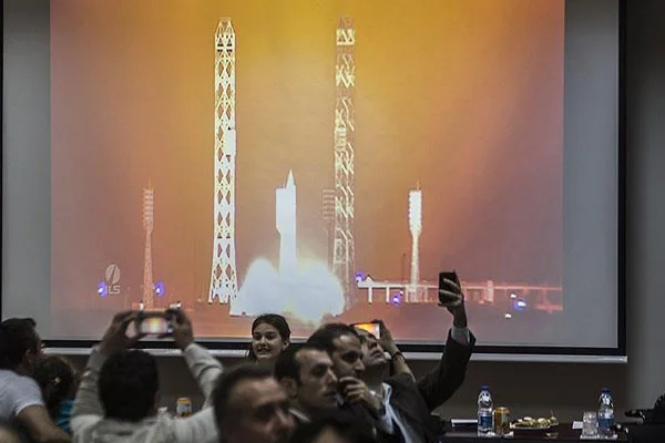 Türksat 4B uydusu fırlatıldı