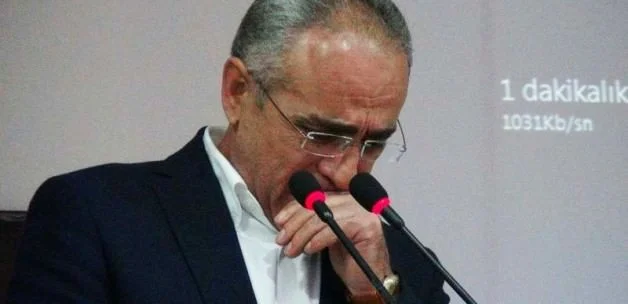 Yalçın Topçu'yu ağlatan konferans