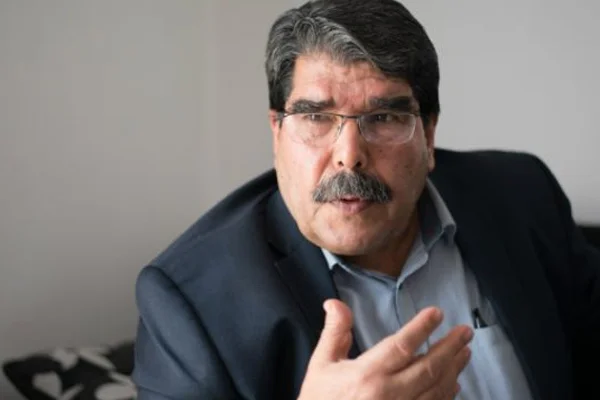 'Krizin sorumlusu mavi gözlü beyazlar'
