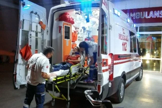 Afişle kendini dolandıran eşini arıyor