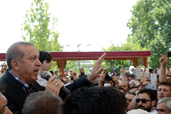 Yüen, Dolar karşısında değerlendi