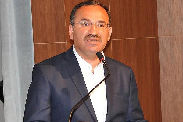 Polisler kameralı şapka takacak