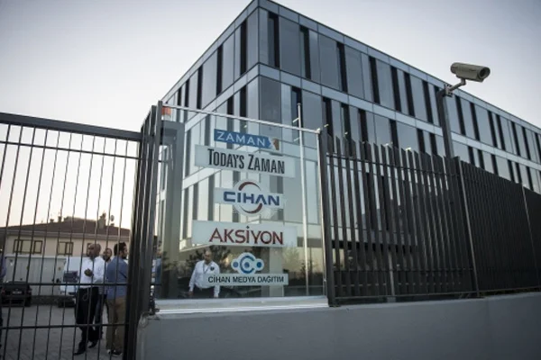 Eski Zaman Gazetesi yöneticilerine operasyon